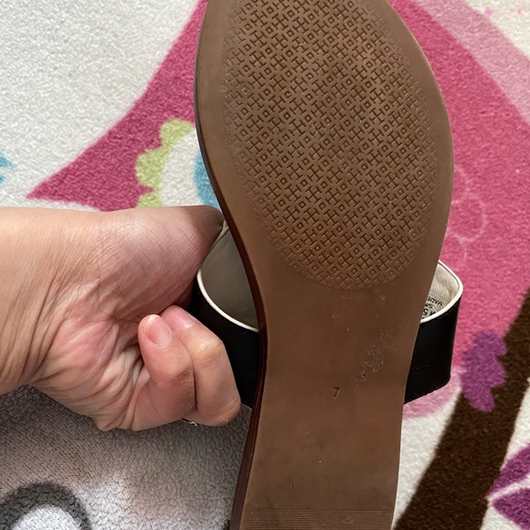 Toryburch sandals - Picture 5 of 5